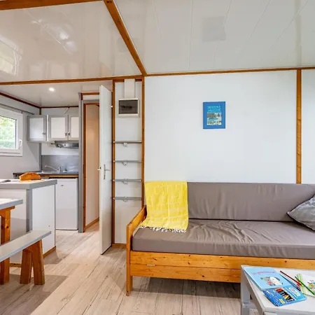 Maeva Escapades Les Boe-bains Campsite 4*